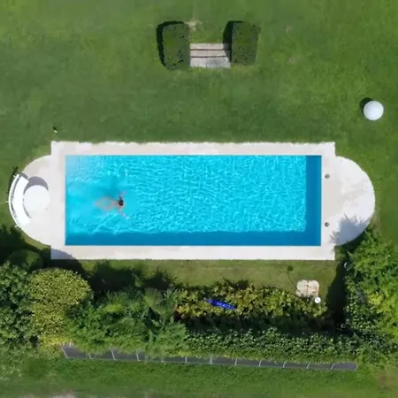 Mirror Holiday home *