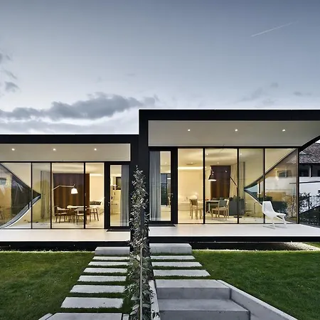 Tatil Evi Mirror